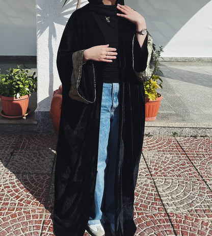 Zeya Kaftan in Black